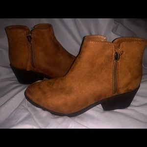 Ankle boots